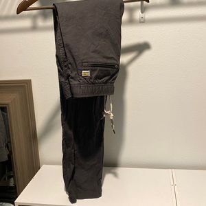 Vuori men’s charcoal ripstop pants